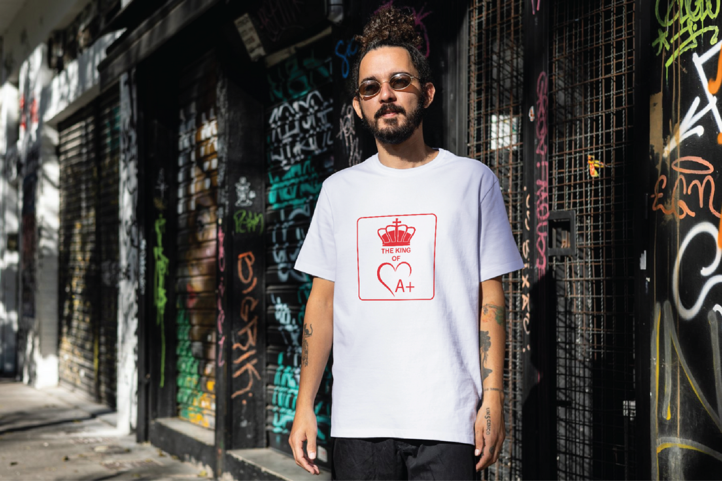 Tricou Personalizat cu Grupa Ta de Sânge – Poartă un Mesaj care Salvează Vieți