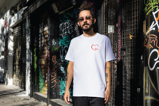 Tricou Personalizat cu Grupa Ta de Sânge – Mesaj care Salvează Vieți