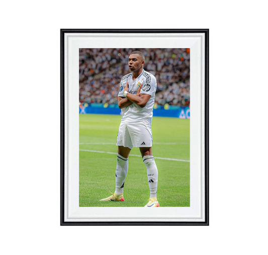 Tablou Kylian Mbappe "Celebrare" – Tablou Decorativ Fotbal